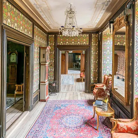 1 Bedroom Amazing In Apartment